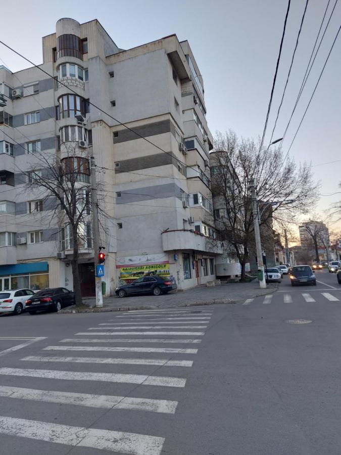 BrăilaCuza 21アパートメント エクステリア 写真